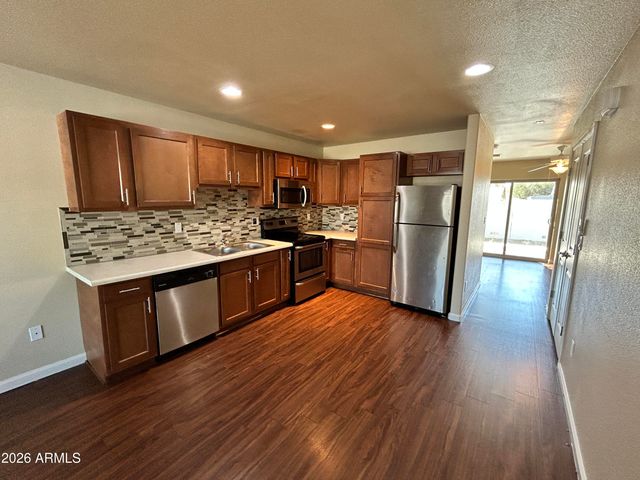 17402 N 19th Avenue Apt 1, Phoenix, AZ 85023