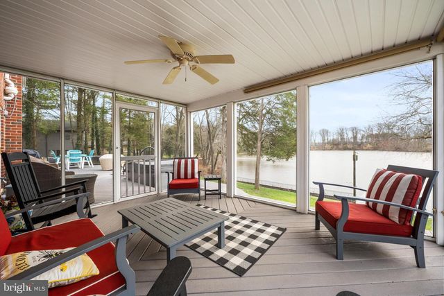 61 LAKEVIEW DR, Woodstown, NJ 08098