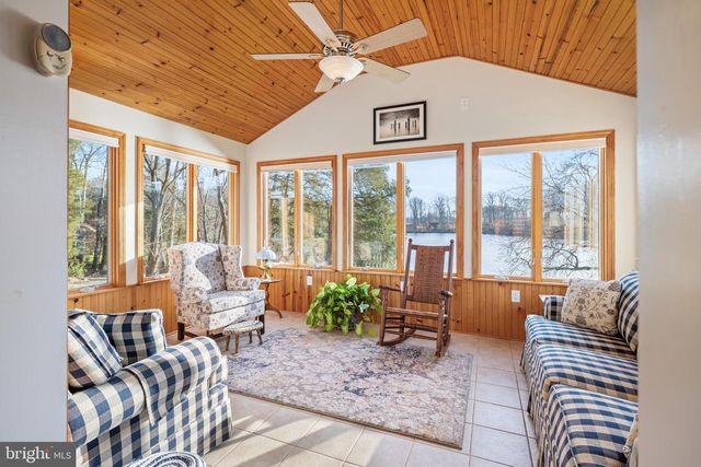 61 LAKEVIEW DR, Woodstown, NJ 08098