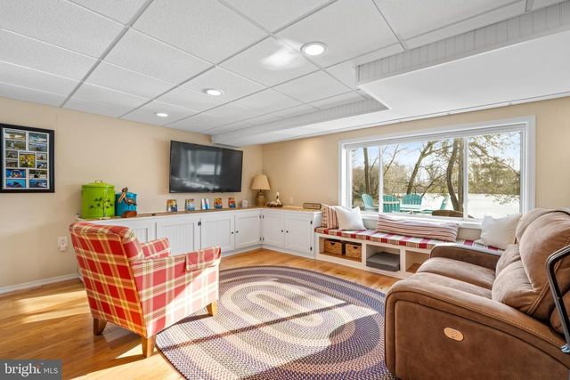 61 LAKEVIEW DR, Woodstown, NJ 08098