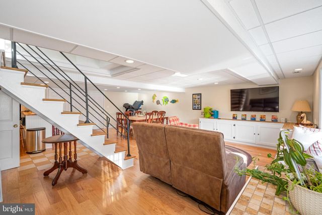 61 LAKEVIEW DR, Woodstown, NJ 08098