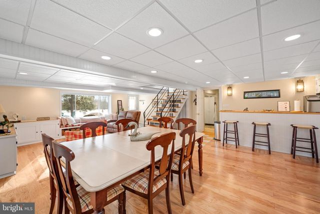 61 LAKEVIEW DR, Woodstown, NJ 08098