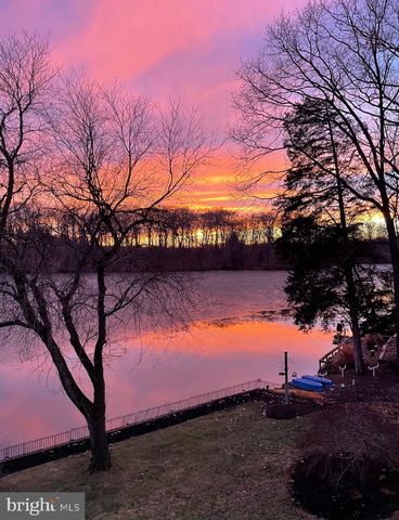 61 LAKEVIEW DR, Woodstown, NJ 08098