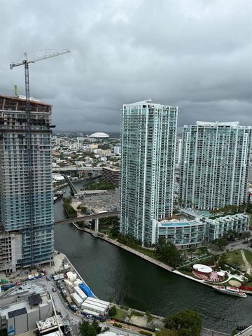 68 SE 6th St 3906, Miami, FL 33131