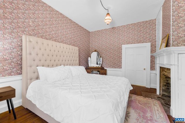 4301 LONGDALE FURNACE RD, Clifton Forge, VA 24422