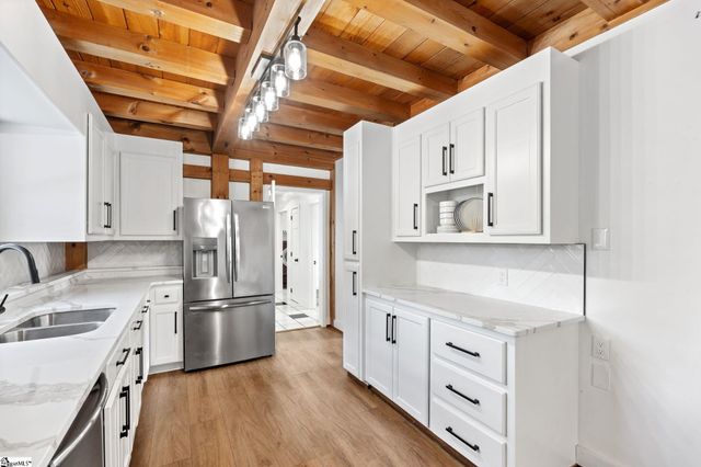 868 Old Hundred Road, Pelzer, SC 29669