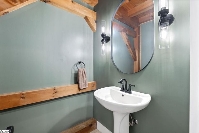 868 Old Hundred Road, Pelzer, SC 29669