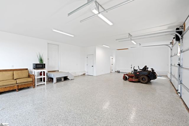 868 Old Hundred Road, Pelzer, SC 29669