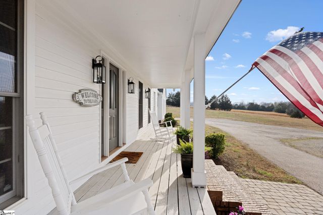868 Old Hundred Road, Pelzer, SC 29669