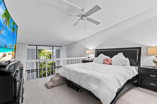 3589 S Ocean Boulevard 26, South Palm Beach, FL 33480