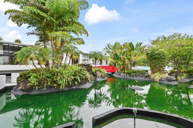 3589 S Ocean Boulevard 26, South Palm Beach, FL 33480