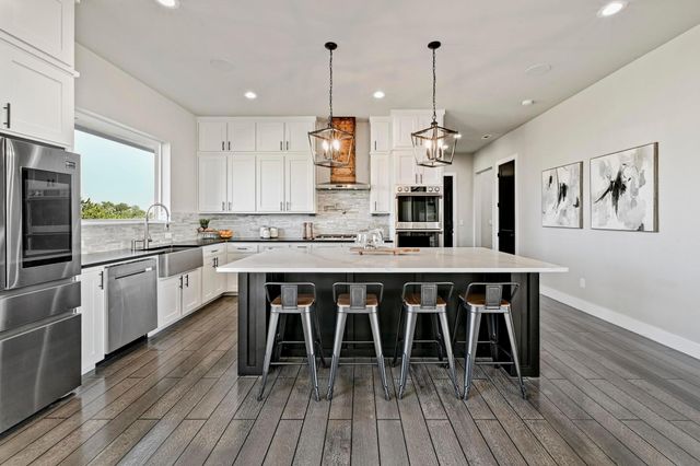 220 Eagle RDG, Burnet, TX 78611