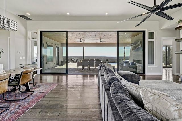 220 Eagle RDG, Burnet, TX 78611