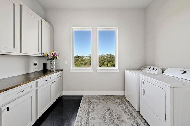 220 Eagle RDG, Burnet, TX 78611