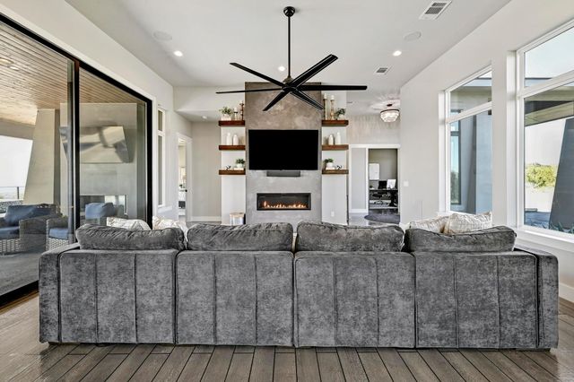 220 Eagle RDG, Burnet, TX 78611