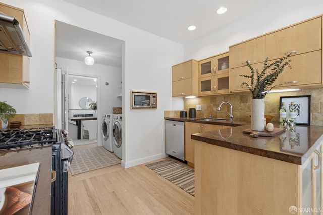 239 North Lake Merced Hills, San Francisco, CA 94132