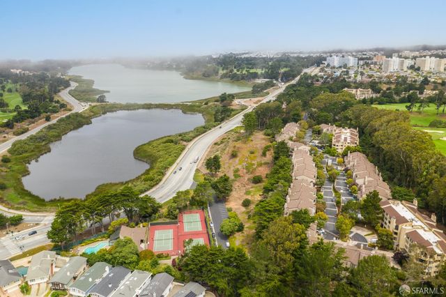 239 North Lake Merced Hills, San Francisco, CA 94132