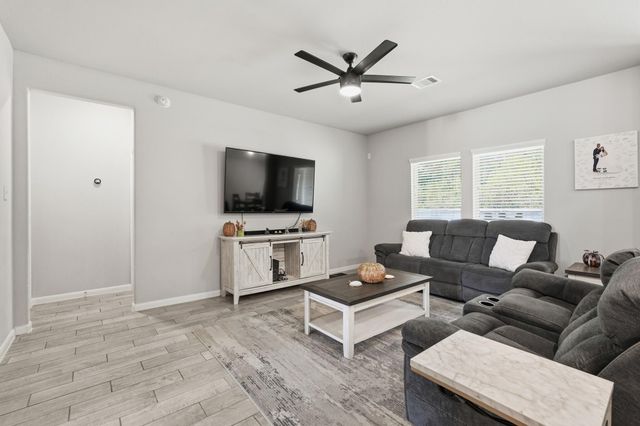 6419 Fiddlewood Thicket Lane, Katy, TX 77449