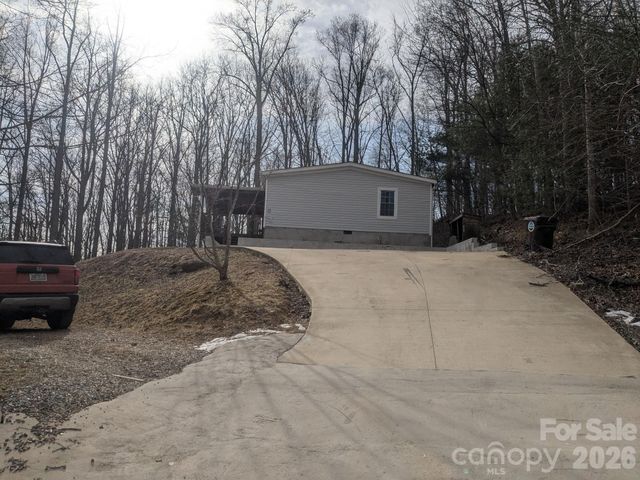 11 Gertrude Lane, Candler, NC 28715