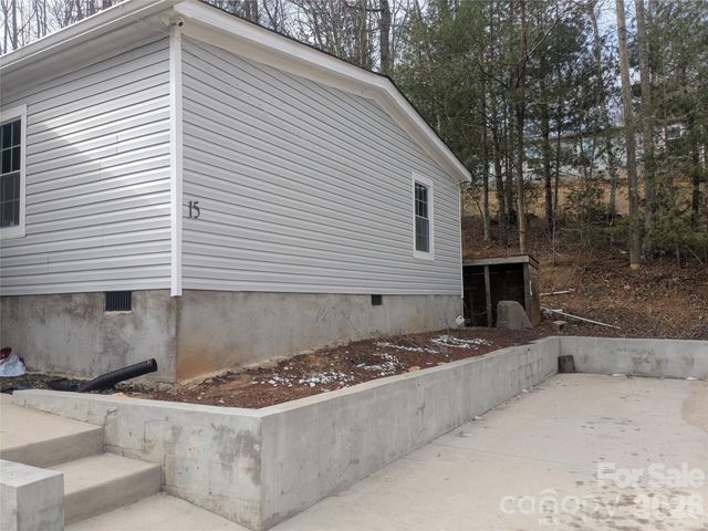 11 Gertrude Lane, Candler, NC 28715