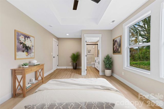 662 Beehive Road, Hendersonville, NC 28792