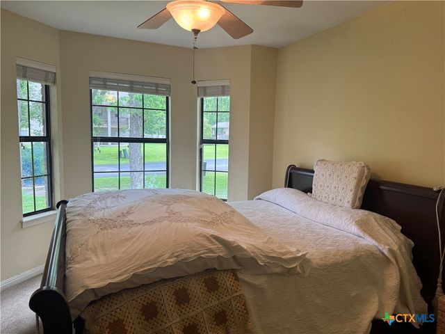 433 Las Brisas Boulevard, Seguin, TX 78155
