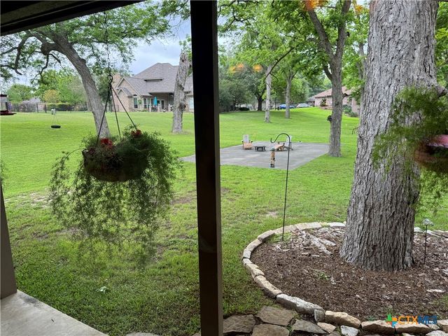 433 Las Brisas Boulevard, Seguin, TX 78155