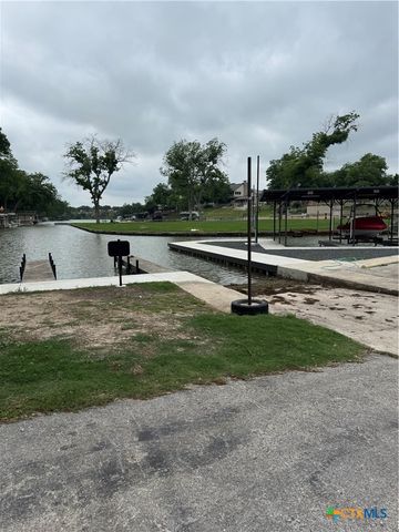 433 Las Brisas Boulevard, Seguin, TX 78155