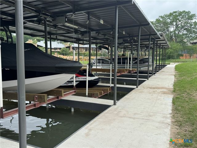 433 Las Brisas Boulevard, Seguin, TX 78155