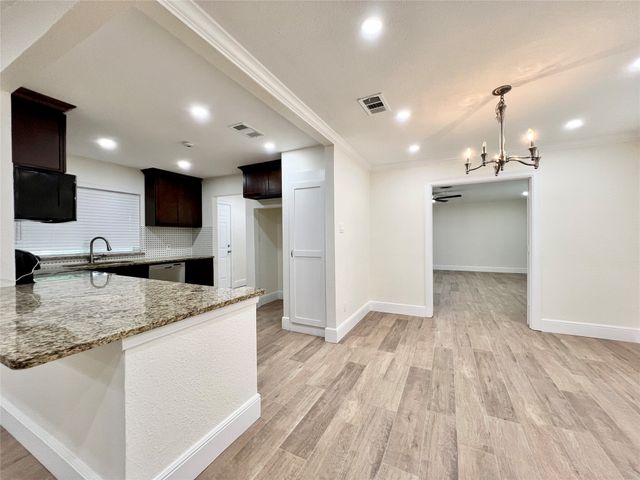 3241 Bunker Hill Drive, Forest Hill, TX 76140