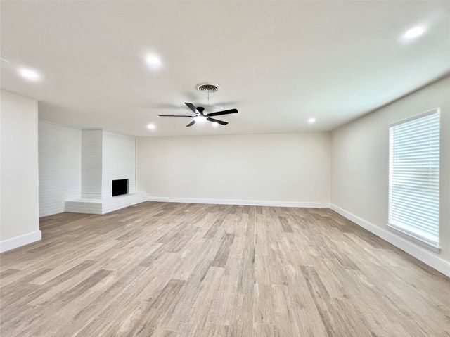 3241 Bunker Hill Drive, Forest Hill, TX 76140