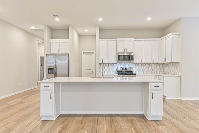 3106 Mariner Island Drive, La Marque, TX 77568