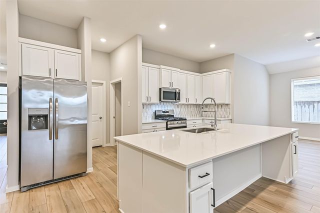 3106 Mariner Island Drive, La Marque, TX 77568