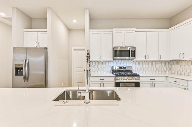 3106 Mariner Island Drive, La Marque, TX 77568