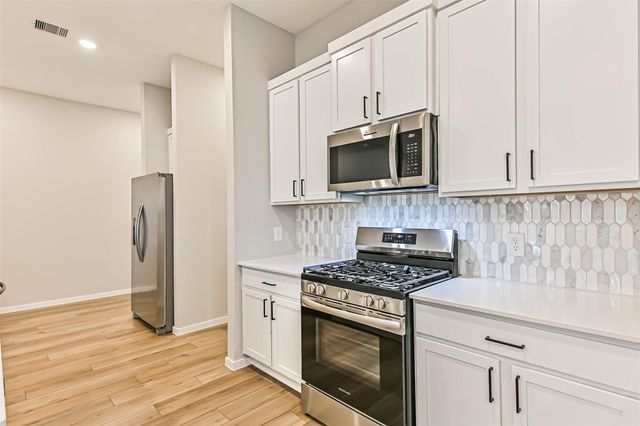 3106 Mariner Island Drive, La Marque, TX 77568