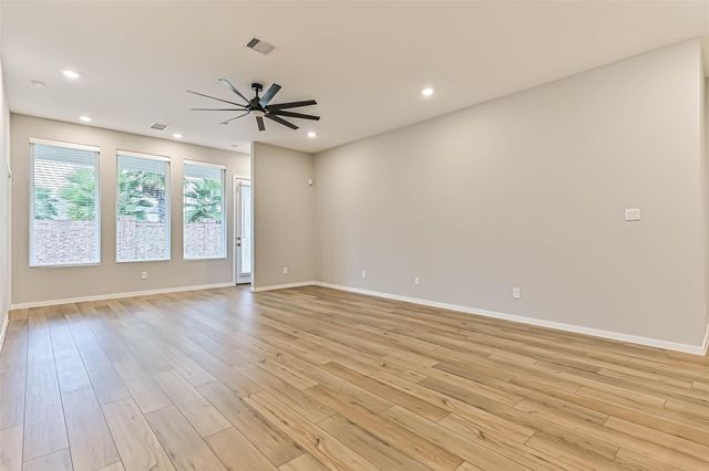 3106 Mariner Island Drive, La Marque, TX 77568