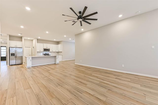 3106 Mariner Island Drive, La Marque, TX 77568