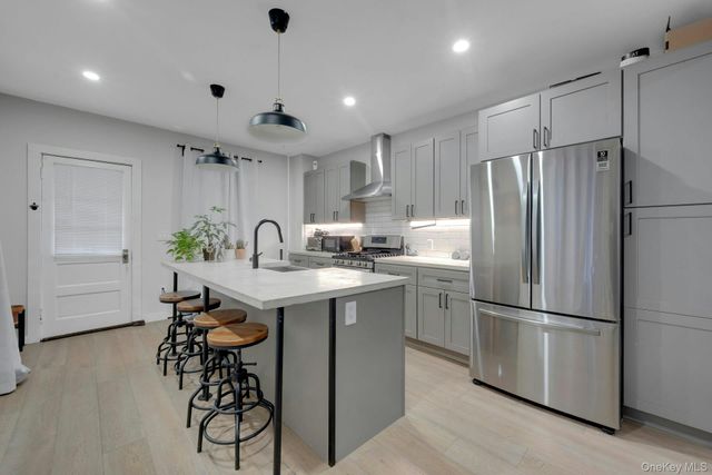 10 Everett Street, New Rochelle, NY 10801