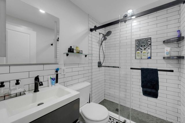 10 Everett Street, New Rochelle, NY 10801