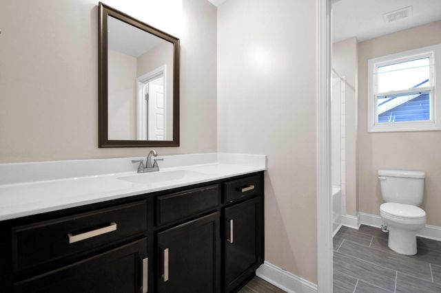 225 King Road, Clarksville, TN 37042