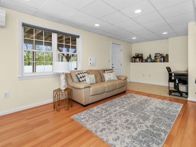 28 Blossom Street, Waltham, MA 02451