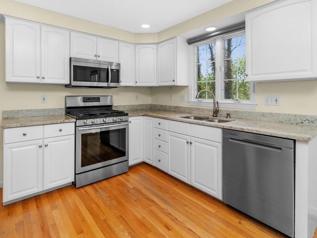 28 Blossom Street, Waltham, MA 02451