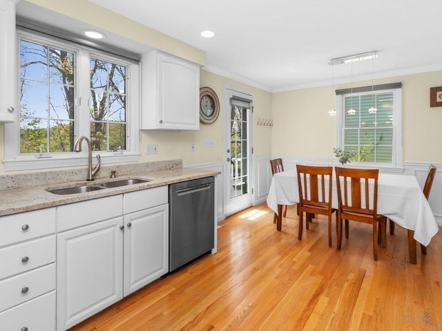 28 Blossom Street, Waltham, MA 02451