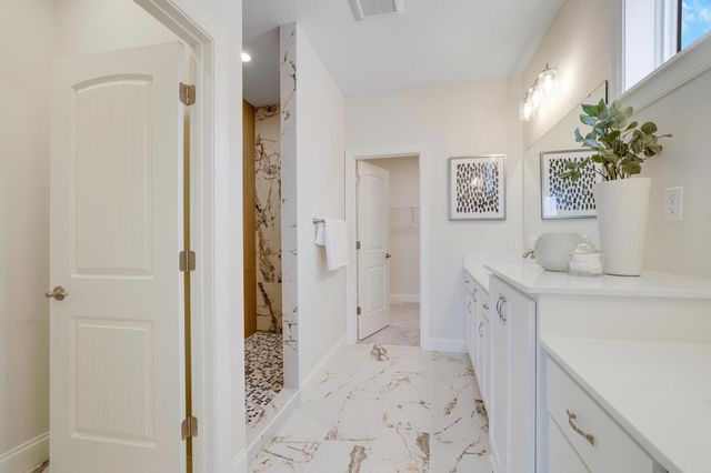 1225 136th Street E, Rosemount, MN 55068