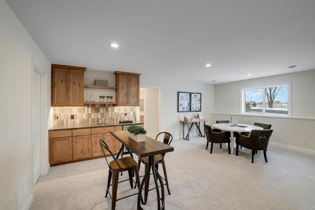 1225 136th Street E, Rosemount, MN 55068