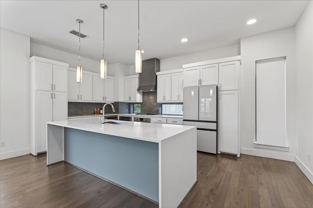 4905 Camdale Court, Dallas, TX 75206