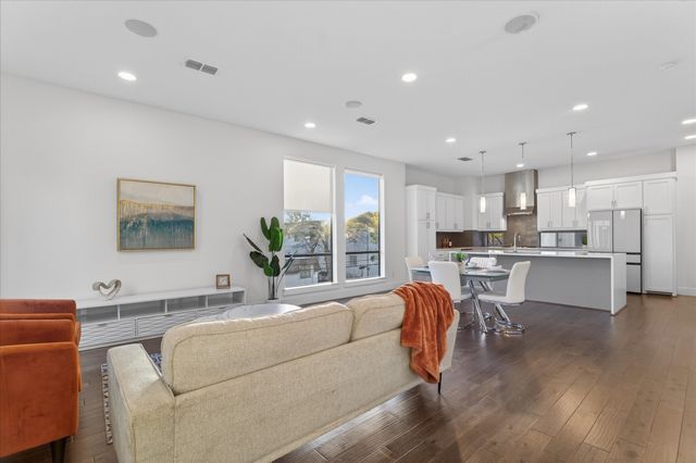 4905 Camdale Court, Dallas, TX 75206