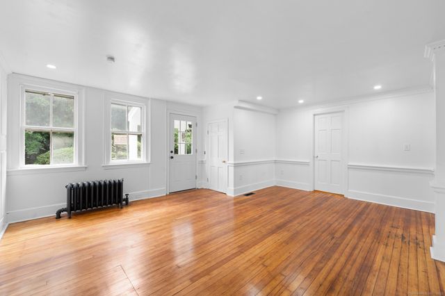 2921 Nichols Avenue, Trumbull, CT 06611