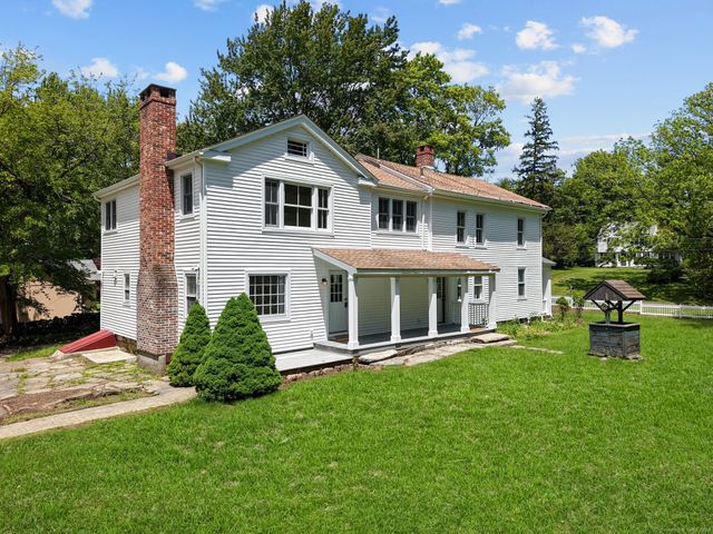 2921 Nichols Avenue, Trumbull, CT 06611
