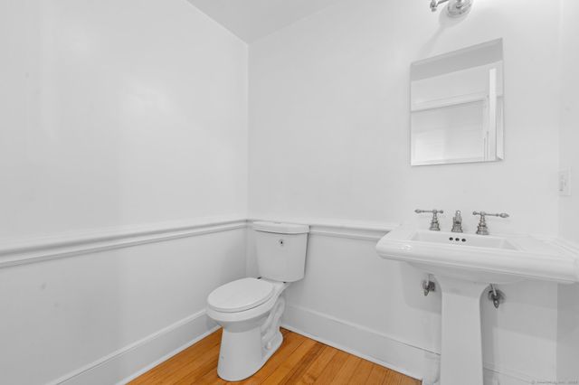 2921 Nichols Avenue, Trumbull, CT 06611